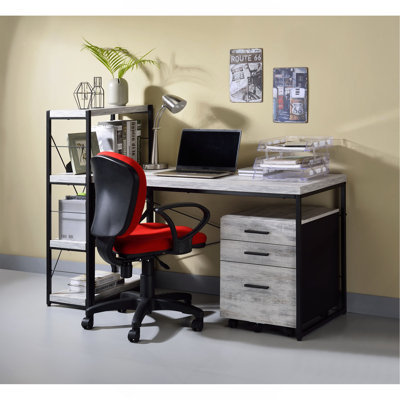 Bureau d'écriture industriel polyvalent avec une construction robuste et un design élégant