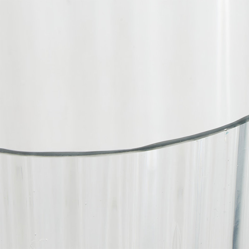 Porte-bougie nervuré en verre Perry and Grey, H 11 po x l 6 po x P 6 po