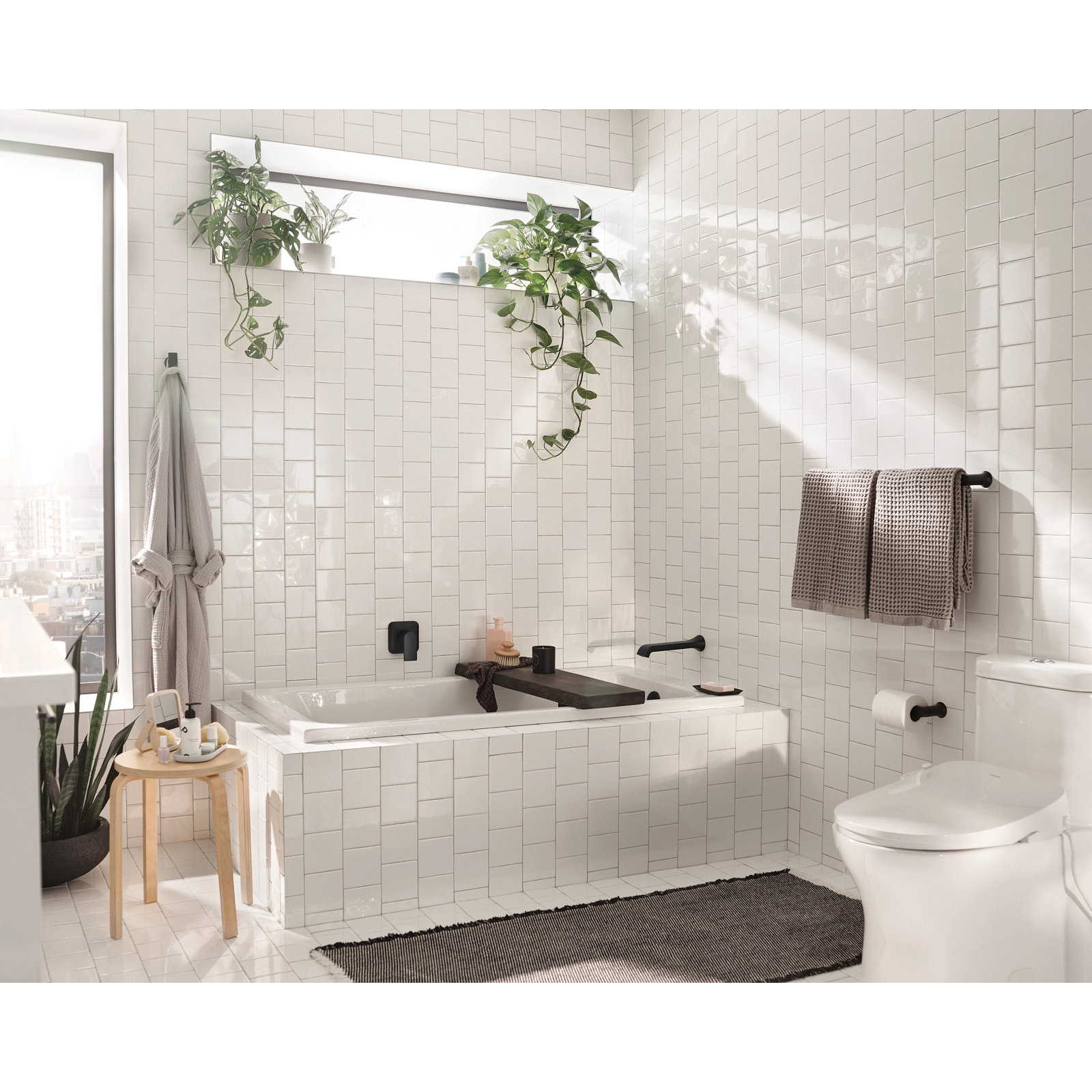 Moen Genta LX Wall Mount Toilet Paper Holder, Matte Black