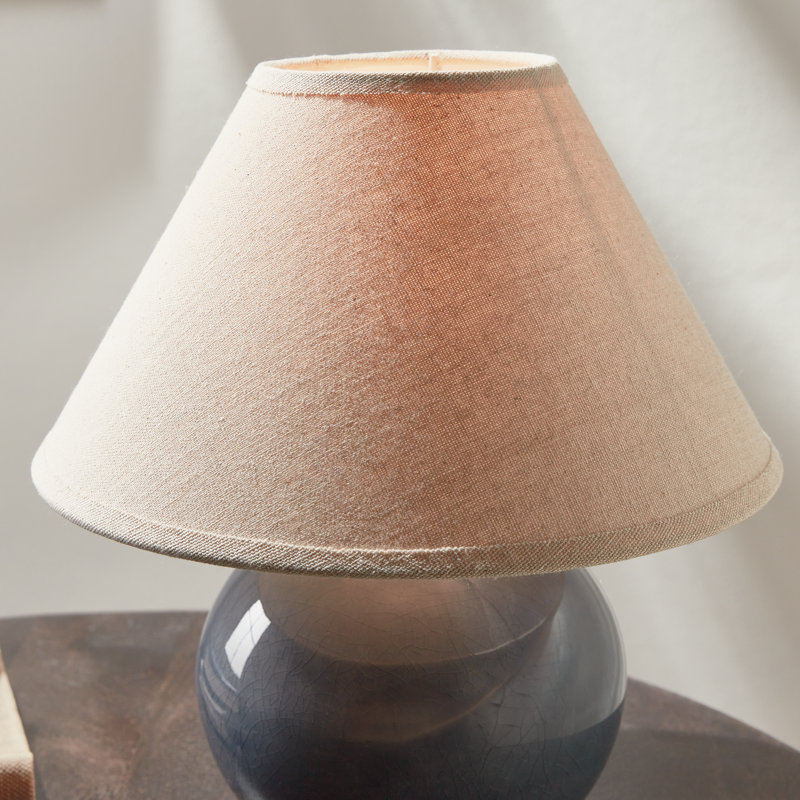 Mini lampe de table en céramique Oscar, Bleu, H 11 po x l 10 po x P 10 po, Crème, crème