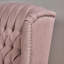 Fauteuil inclinable à oreilles surdimensionné luxueux en tissu capitonné à finition rose pour le salon-580164620