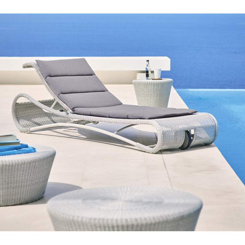 Kingston Outdoor Round Side Table, White Gray