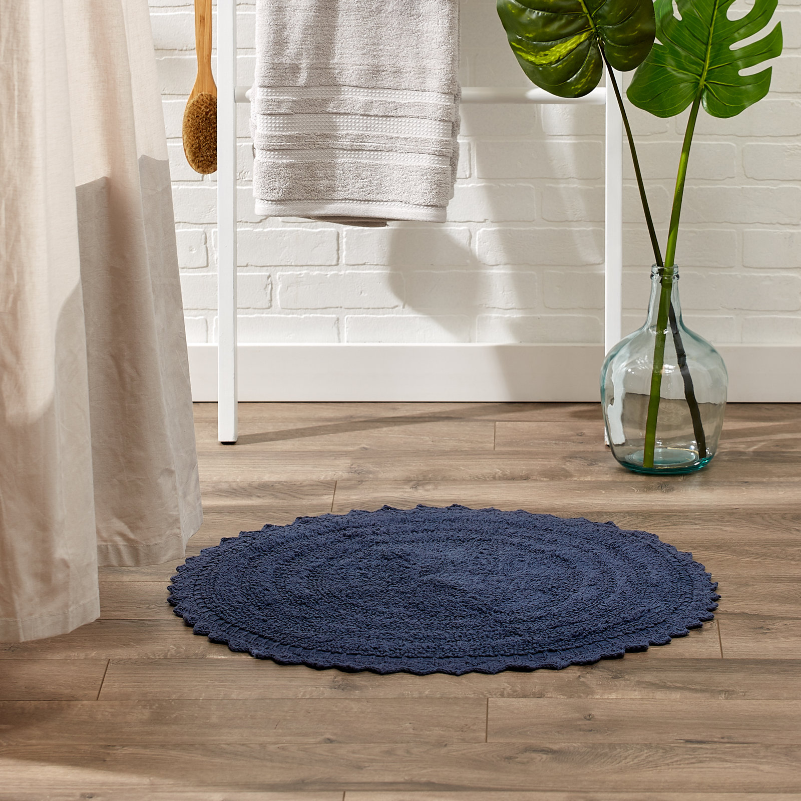 Lisk Cotton Blend Bath Rug, Blue