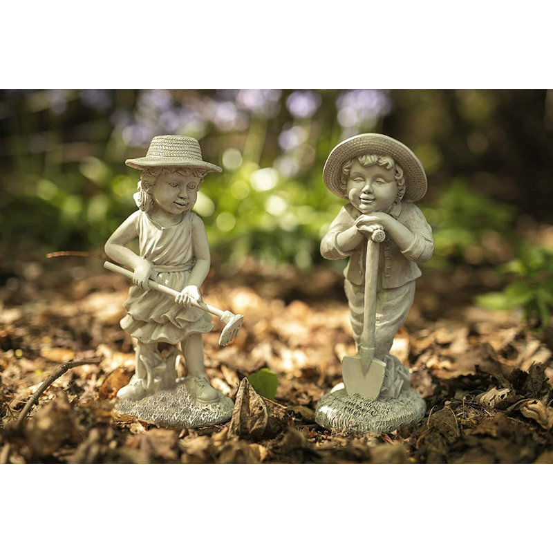 Aairah Plastic Garden Statue