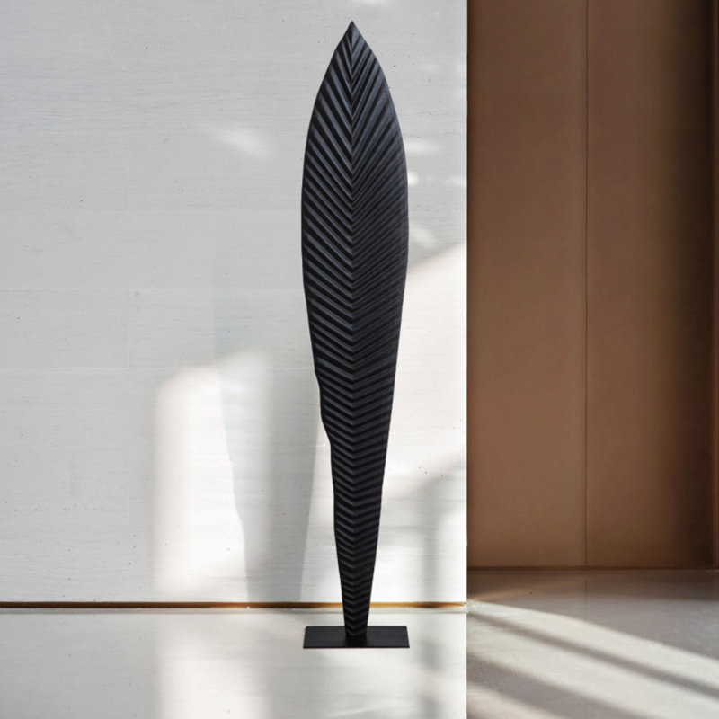 Simple Creative Carved Decorations