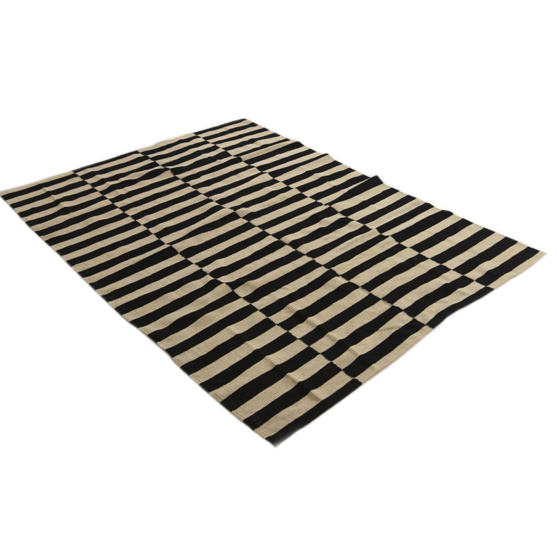 Tapis noir et blanc Ousley