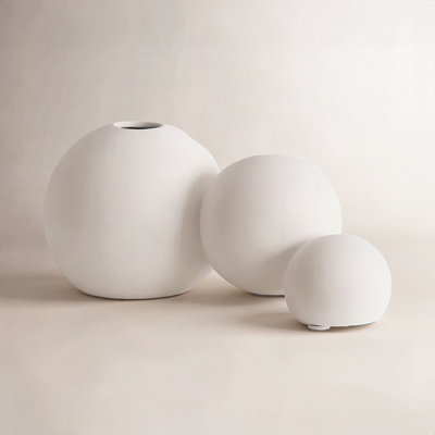 Siobhan 3.5'' Handmade Ceramic Table Vase