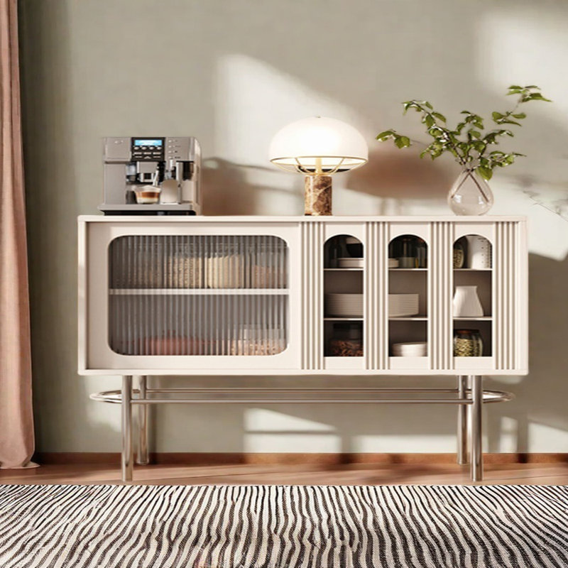 Buffet de style rétro, Blanc cassé