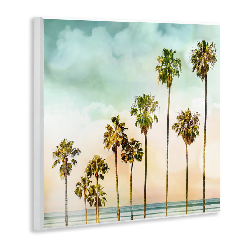 «Angled Palm Trees» par Devon Davis