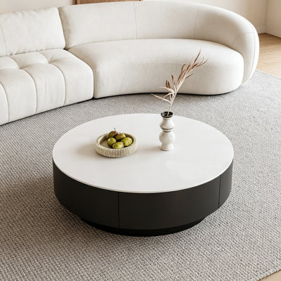 Table basse ronde pour petit appartement