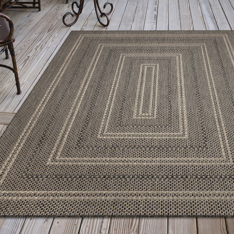 Tapis Mireyda, Rectangle 7 pi 10 po x 9 pi 10 po