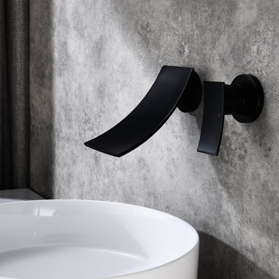 Robinet de salle de bain mural en noir mat, bec élargi, valve de contrôle exacte du débit et de la température de l'eau, robinet encastré noir, conception large de la chute d'eau pour une température précise