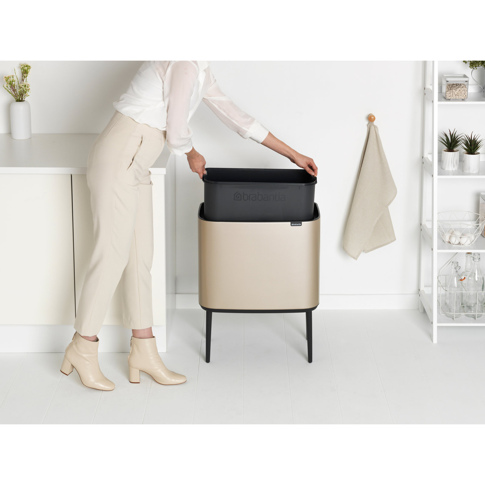Brabantia Bo 9.5gal Touch Top Trash Can, Metallic Gold