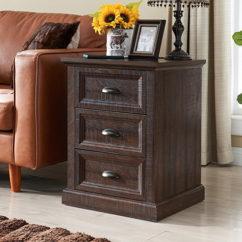 Table de chevet en bois 10 po avec 3 tiroirs, table de chevet rustique avec station de charge, tables de bout avec tiroirs pour la chambre à coucher