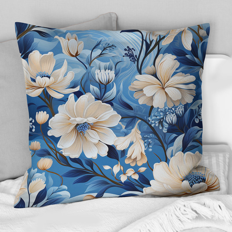 Motif de pivoines bleues et blanches Enchanted II - imprimé floral, H 18 po x l 18 po