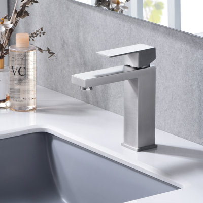 Single-handle Bathroom Faucet