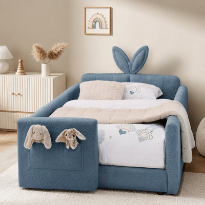 Lit plateforme tapissier simple avec tête de lit en forme d'oreille de lapin, avec barrière de sécurité et poche, tissu bouclé, bleu ciel