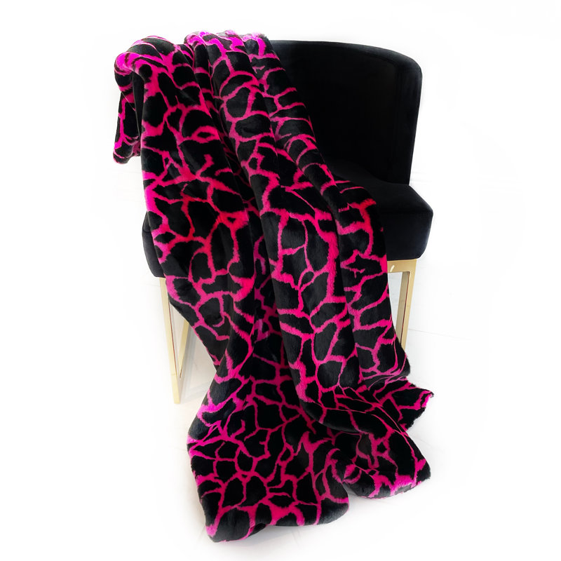 Couverture en fausse fourrure Plutus, Rose, L 48 po x L 60 po