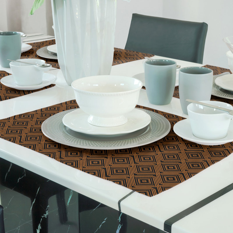 Napperon en coton 18 po Square Maze, Noir / Orange