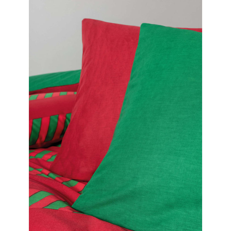 Ensemble de housse de courtepointe 100% coton Ranforce, vert et rouge | Comprend une housse de couette 63 x 87, un drap-housse 39 x 79 et 1 taie d'oreiller (20 x 28) | Lavable à la machine, impression réactive, fermeture à boutons pour une utilisation facile