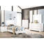 Contemporain 4 chambres simples, bois blanc brillant, revêtement doux, accents