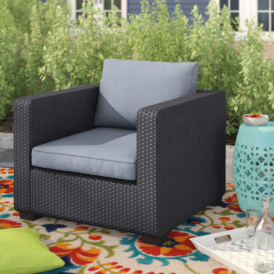 Chaise de patio avec coussins sunbrella Halloran