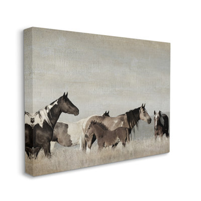 «Horse Family Foals» sur une photographie sur toile