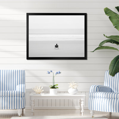" Black And White Minimalism Beach IV "