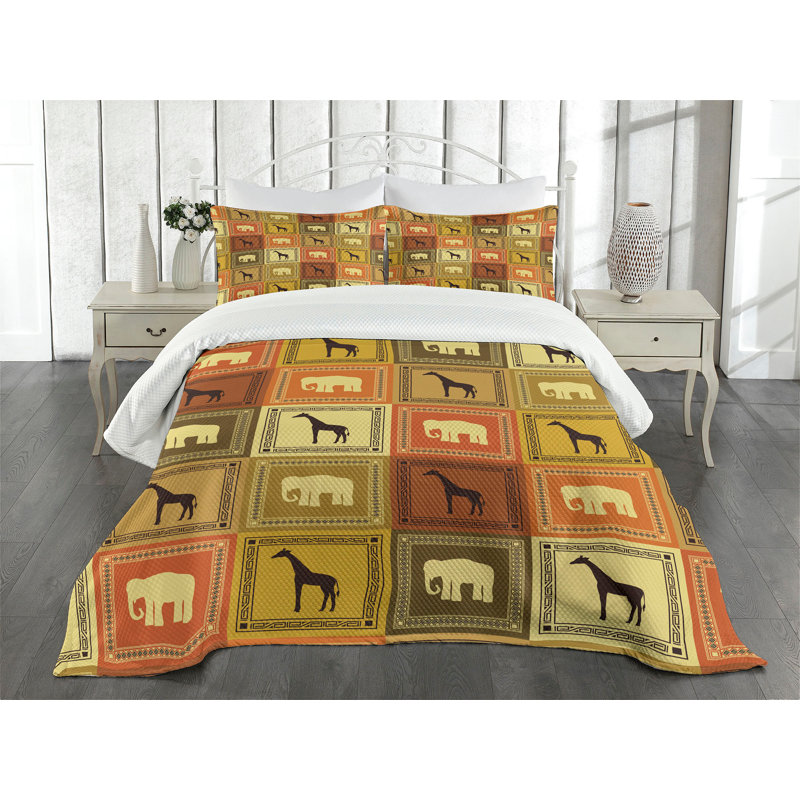 Ambesonne Vintage Bedspread Set Animals Pattern Black and Brown, King Coverlet / Bedspread + 2 Standard Shams