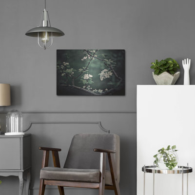 «The Midnight Garden I» par Irene Thisocki