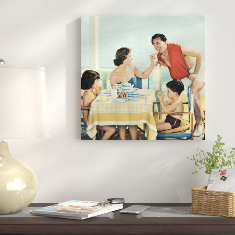 «Lunch at the beach» par Hemingway Design - Impression sur toile tendue sur toile tendue avec châssis, Pas de tapis