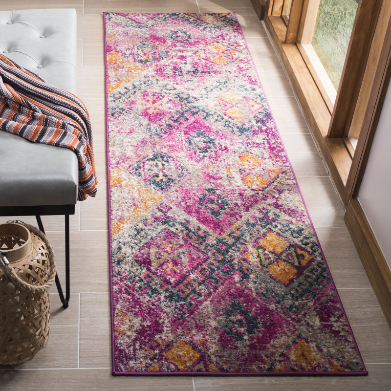 Tapis fuchsia à motif géométrique Felty, Tapis de couloir 2 pi 3 po x 8 pi