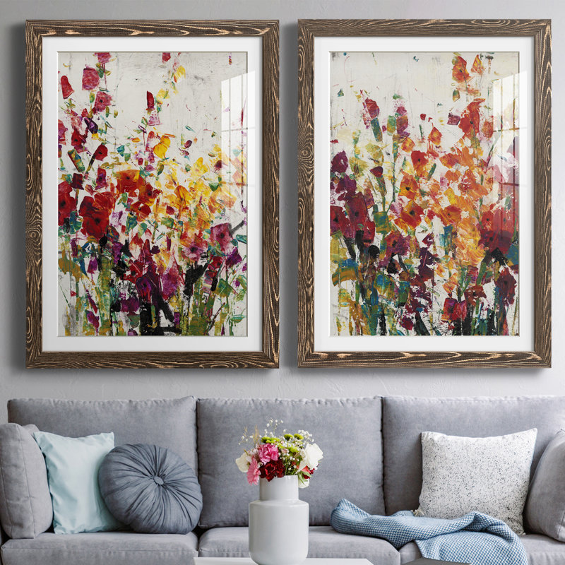Fleurs sauvages en fleurs I encadré mat - prêt à accrocher, Encadré de bois de noyer, H 20 po x l 34 po x P 1,5 po