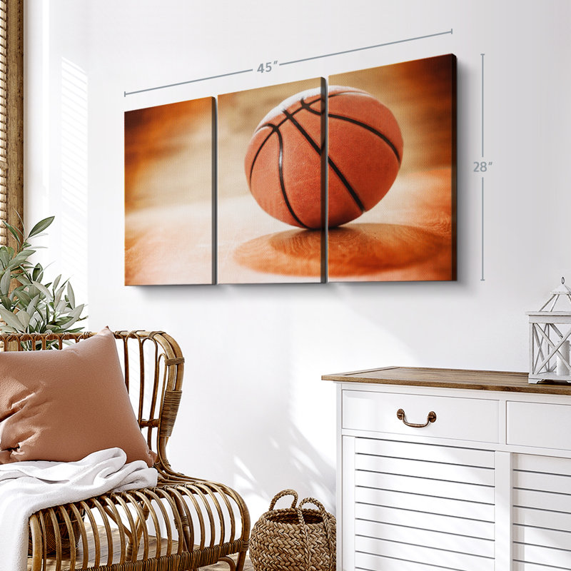 «Orange Basketball», 3 pièces, H 28 po x l 45 po x P 1,25 po