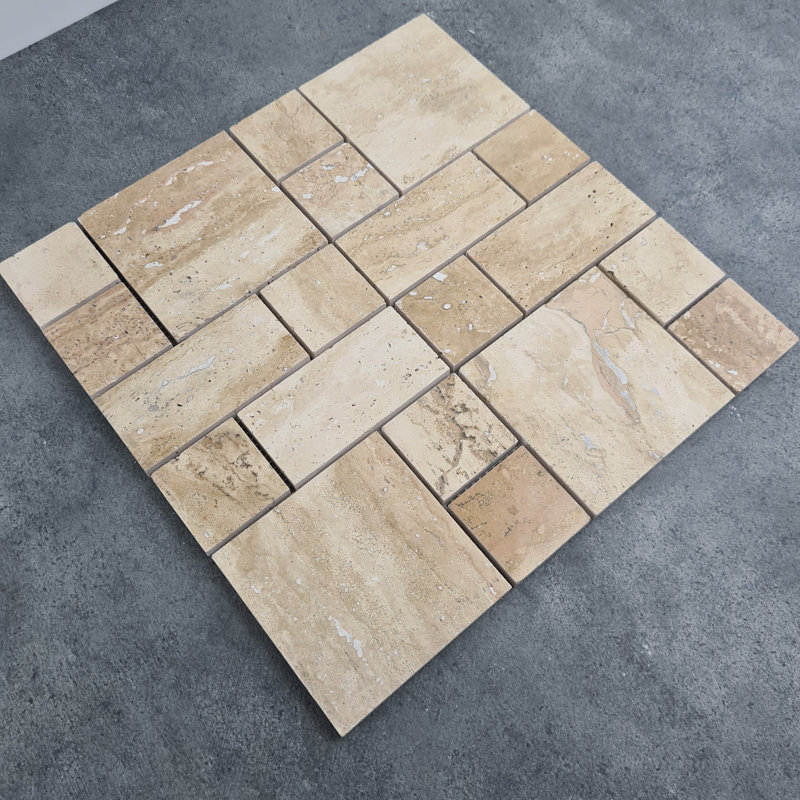 Carrelage mosaïque en travertin de taille aléatoire