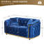 Causeuse de luxe en velours Chesterfield de 63 po avec accoudoirs dorés-859573480