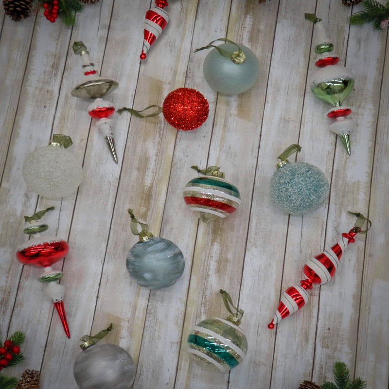 24 pièces d'ornements Nostalgic Traditions
