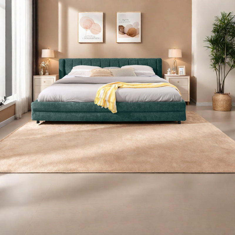 Très grand lit confortable avec rangement, revêtement en chenille, design moderne pour la famille