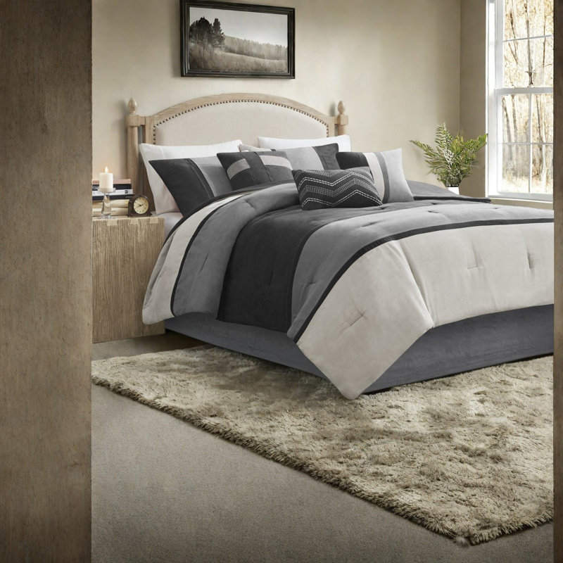 Elegant 7 Piece Bedding Sets, Faux Suede Polyester, Modern Colorblock Design For Home Décor