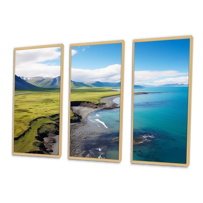 Vue aérienne de la plage en Islande IV - plage et océan, art mural, Cadre flottant brun, H 28 po x l 36 po x P 1 po