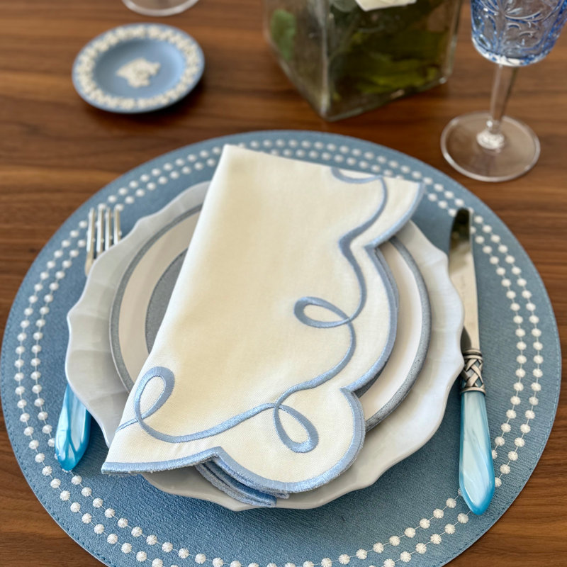 Ribbon Twirl Cotton Blend Scalloped Napkins, Ice Blue
