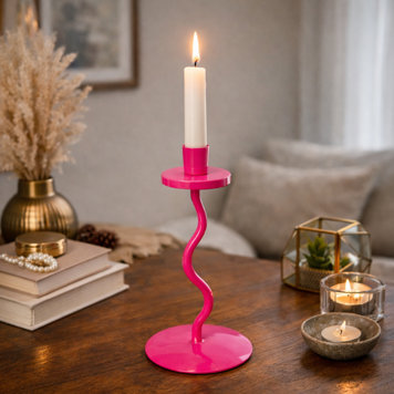 v-day decor