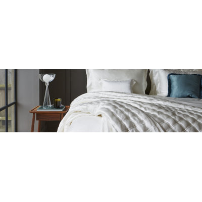 Signature Modern & Contemporary Silk Machine Woven Duvet Cover