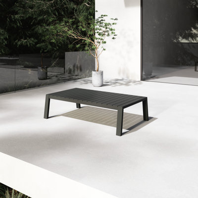 Table basse en aluminium