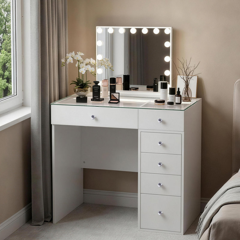 Cyrita Dressing Table