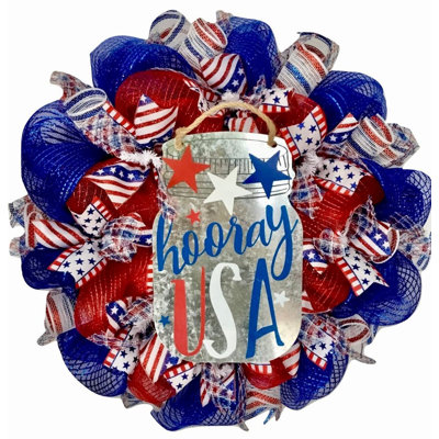 Patriotic Wreath Hooray USA