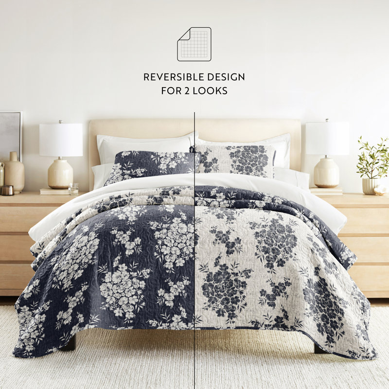 Quilt Set- Lightweight - All Season Quilted Coverlet - Distressed Bouquet, Full/Queen Quilt + 2 Standard Shams , Navy