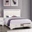 Grand lit plateforme moderne blanc glamour avec tête de lit et tiroirs de rangement rembourrés en similicuir, paillettes argentées, cadre en bois, tête de lit, rangement des tiroirs, décorations, meubles
