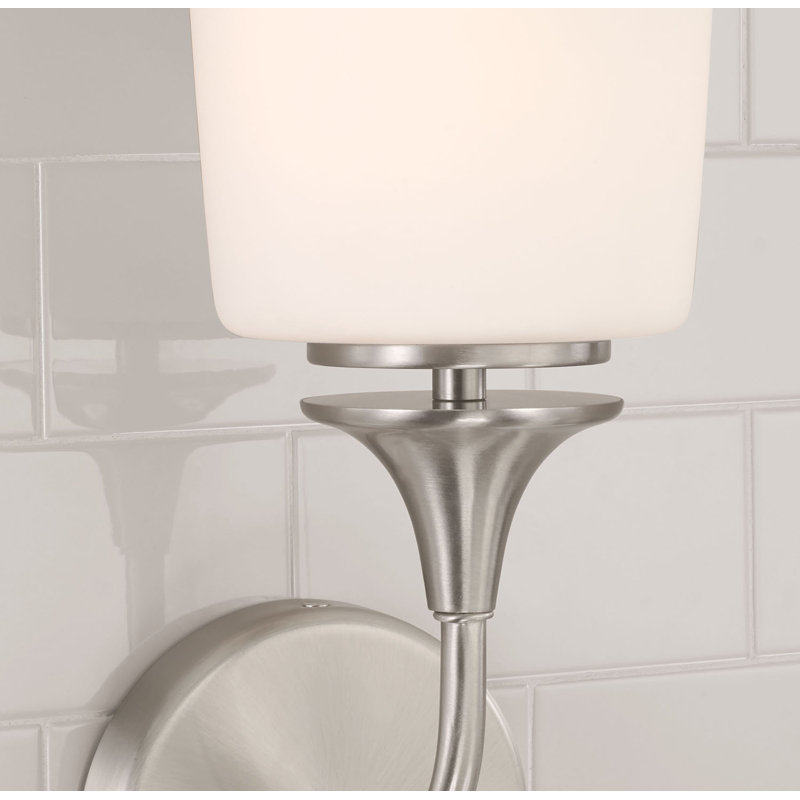 Kristofor Armed Sconce, Silver