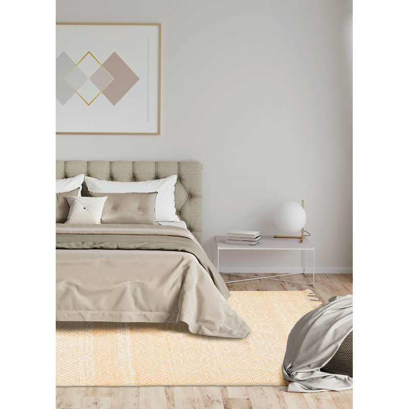Tapis unique rectangulaire 4 pi 9 po x 8 pi 2 po Bernestine
